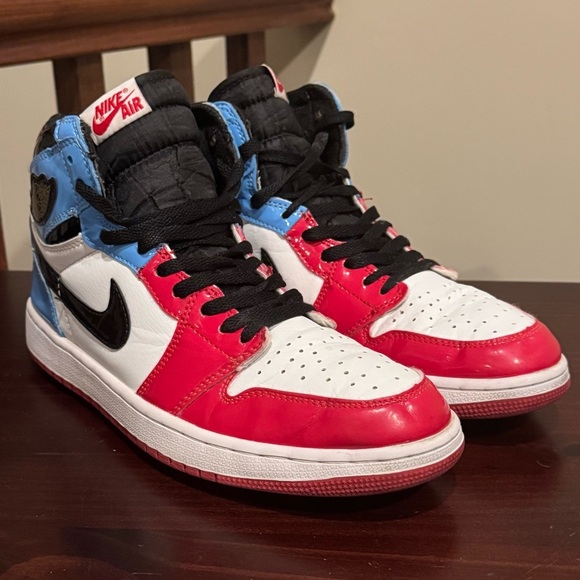 Nike Air Jordan 1 AJ1 Retro High Fearless red white blue Patent CK5666-100 9..5 - Picture 3 of 12